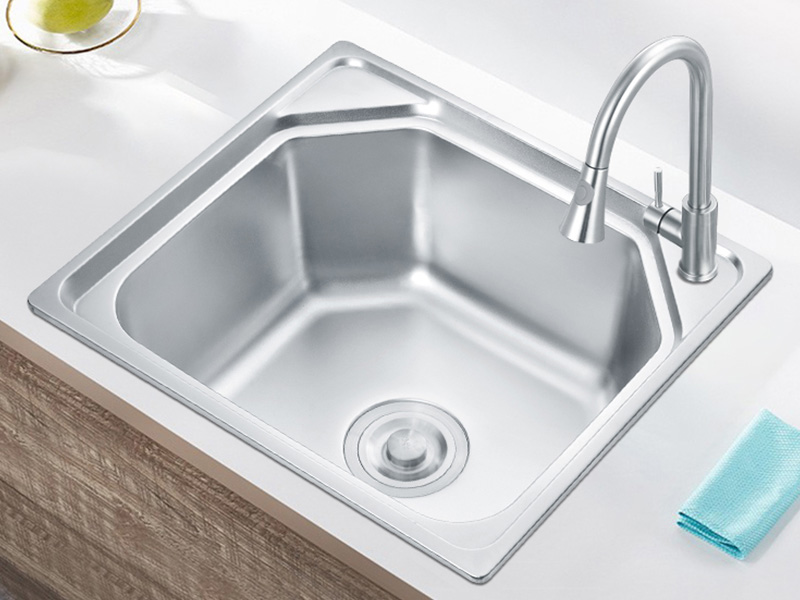 Uso del proceso de soldadura del equipo de soldadura de frecuencia de control numérico importado